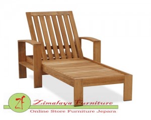 Kursi Tudur Kolam Renang