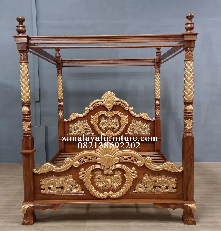 Tempat Tidur Ukir Kayu Jati